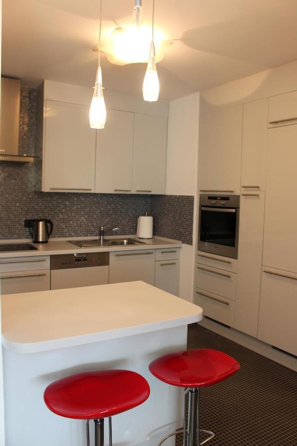Modern Apartment In The Centre Рийека Екстериор снимка